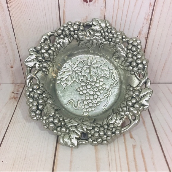 Vintage Arthur Court Grape Wine Caddy Coster Aluminum 1995 Taiwan - Picture 1 of 5